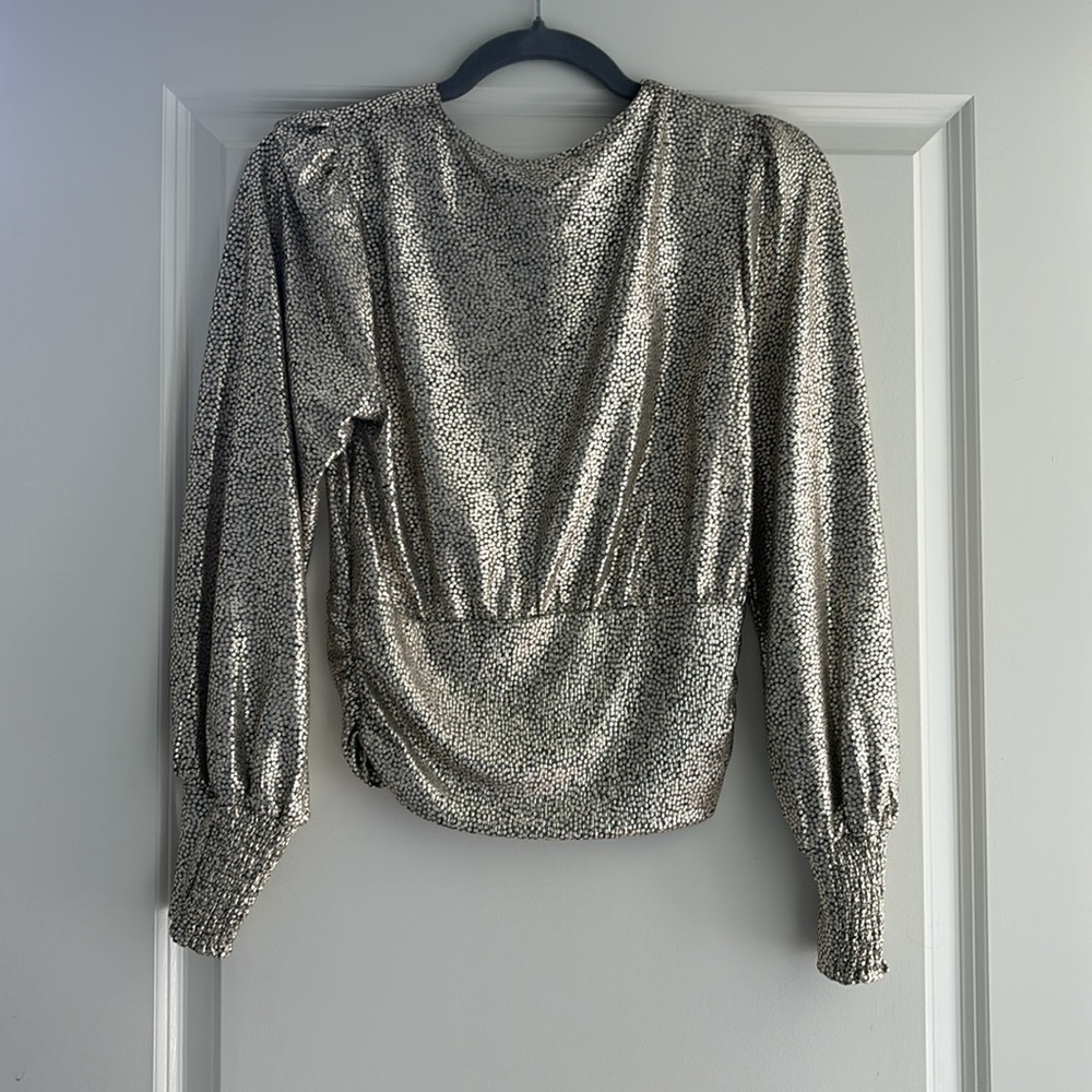 Gold metallic Skies are Blue top.  XS - Picture 5 of 5